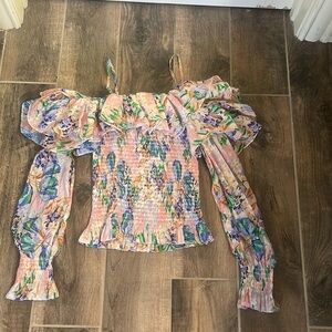 Off shoulder ruffle top Small. NWT 💜